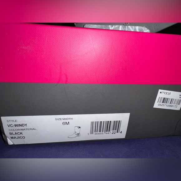 VINCE CAMUTO - Picture 2 of 2